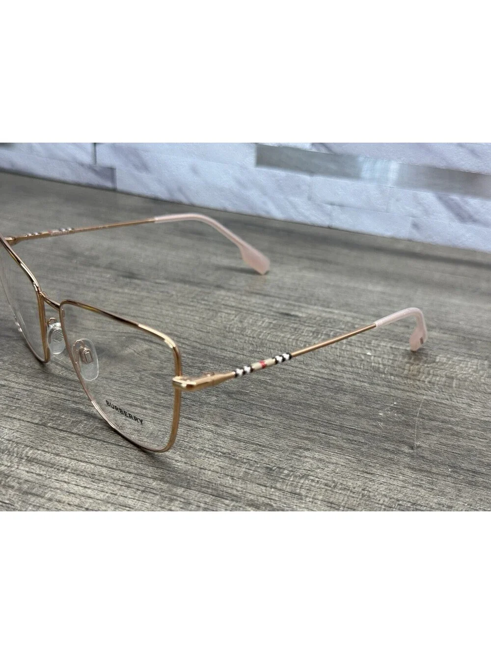 Burberry new 1367